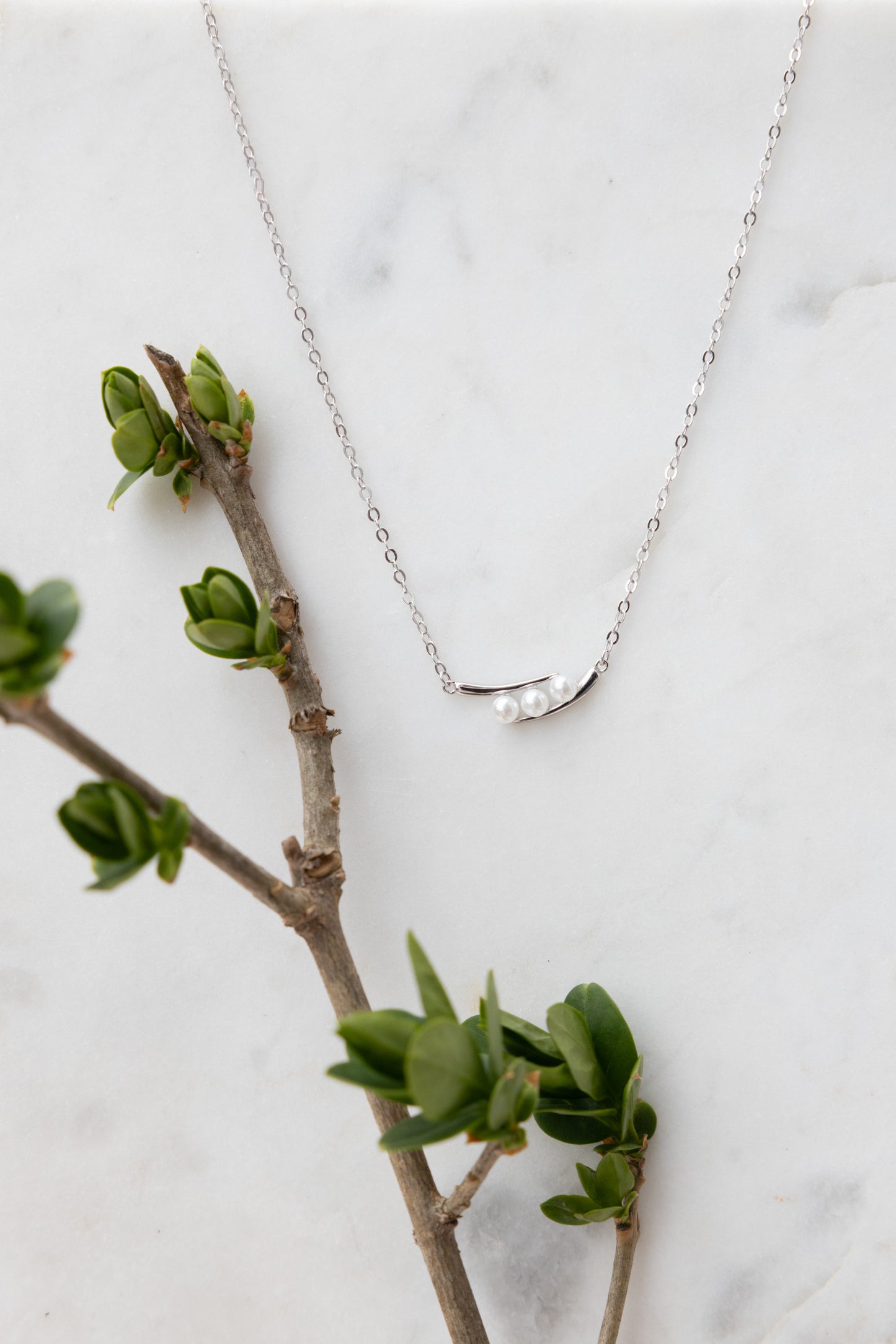 Three Pearls Necklace